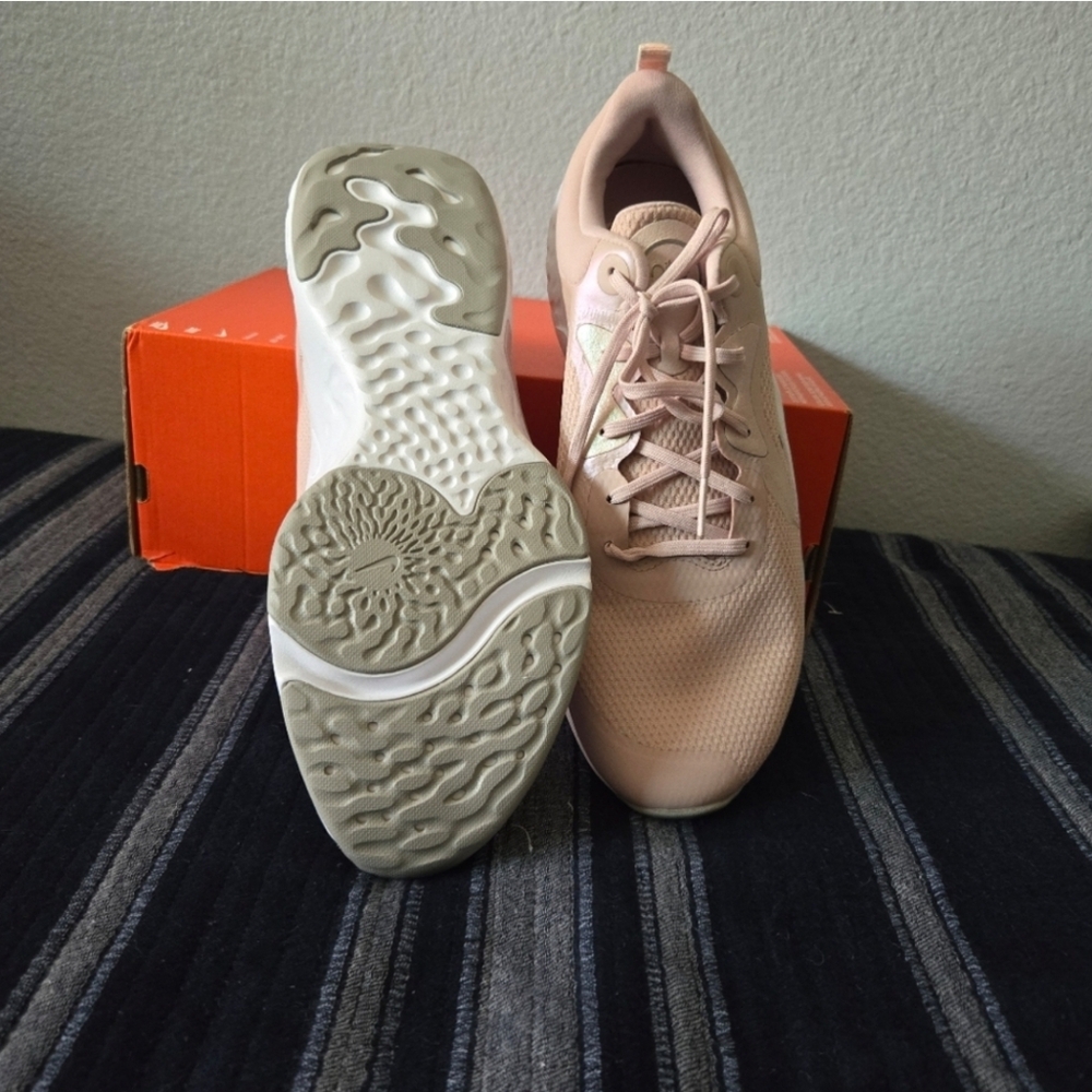 Nike Women Size 11 Renew in Season TR 11 New Pink Pewter 122024 - Picture 2 of 8